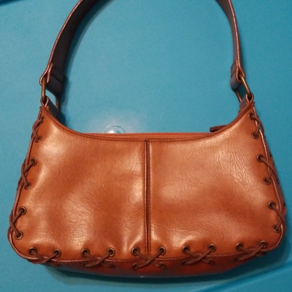 Purse (BOGO) - Picture 2 of 3
